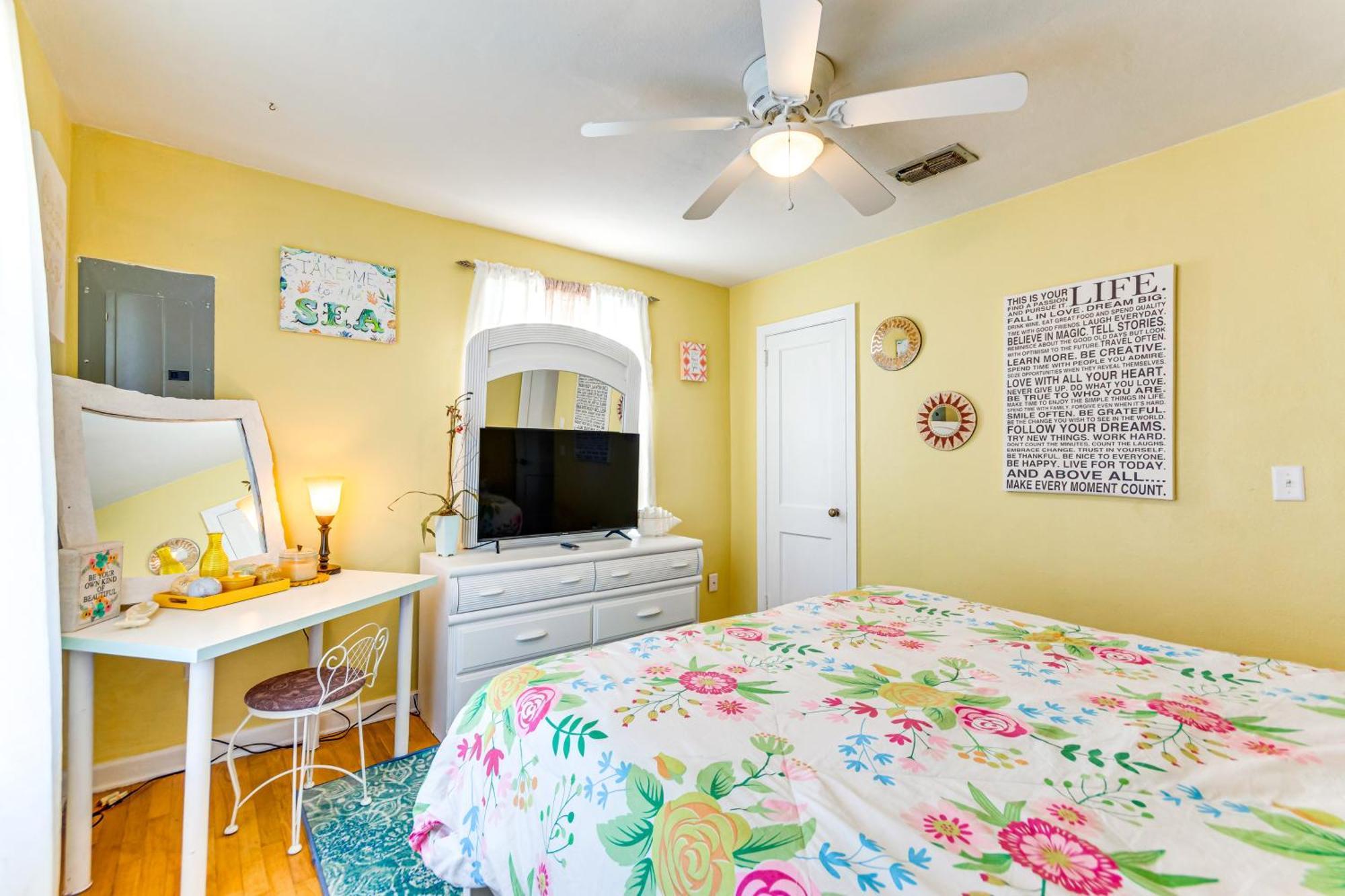 Fort Walton Coastal Retreat With Yard Walk To Beach ฟอร์ตวัลตันบีช ภายนอก รูปภาพ
