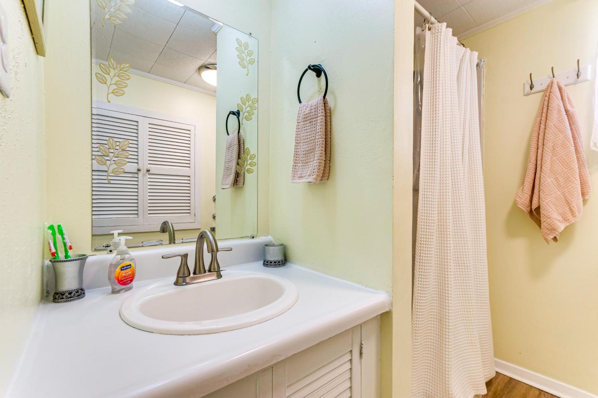 Fort Walton Coastal Retreat With Yard Walk To Beach ฟอร์ตวัลตันบีช ภายนอก รูปภาพ