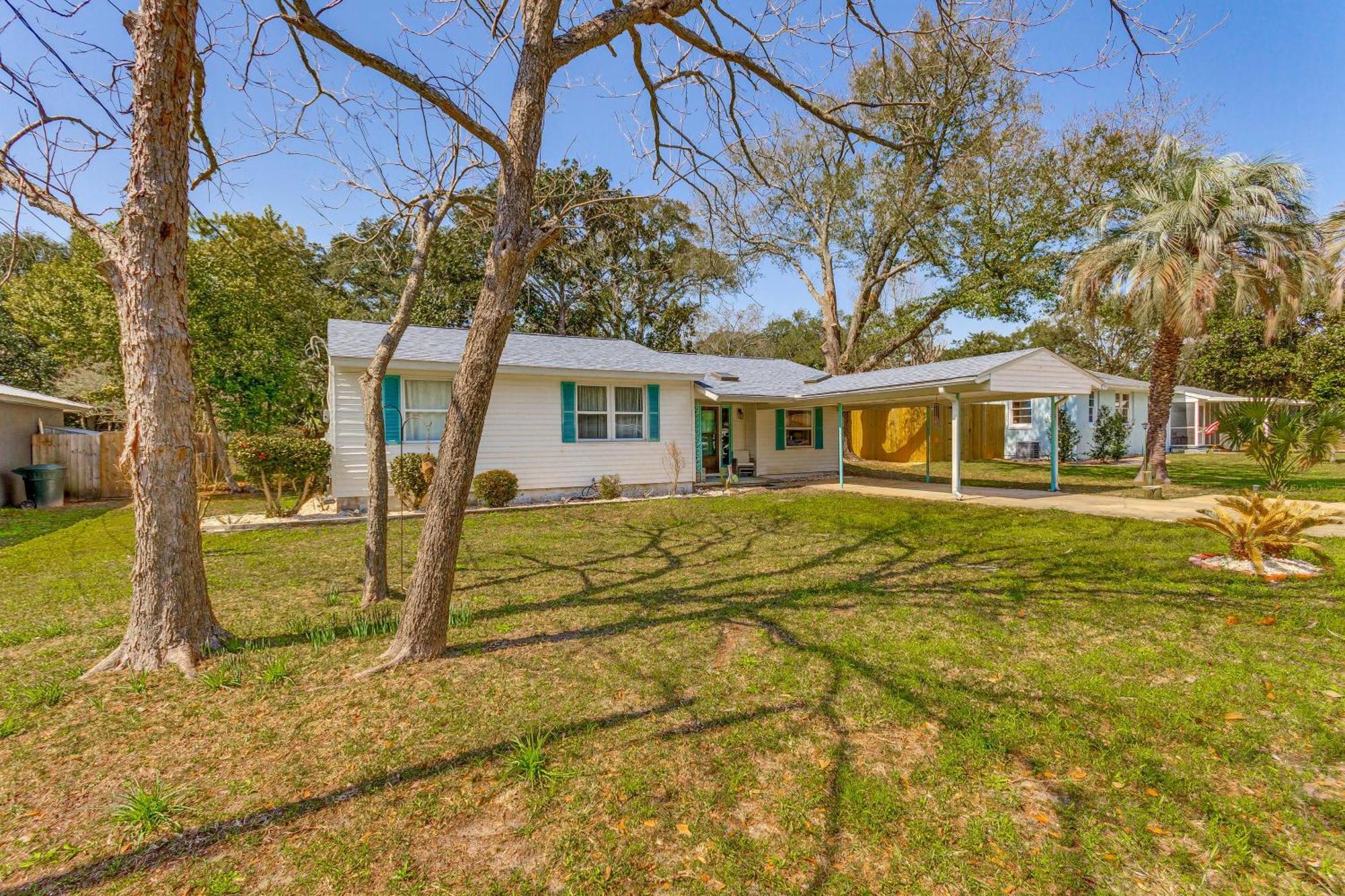 Fort Walton Coastal Retreat With Yard Walk To Beach ฟอร์ตวัลตันบีช ภายนอก รูปภาพ